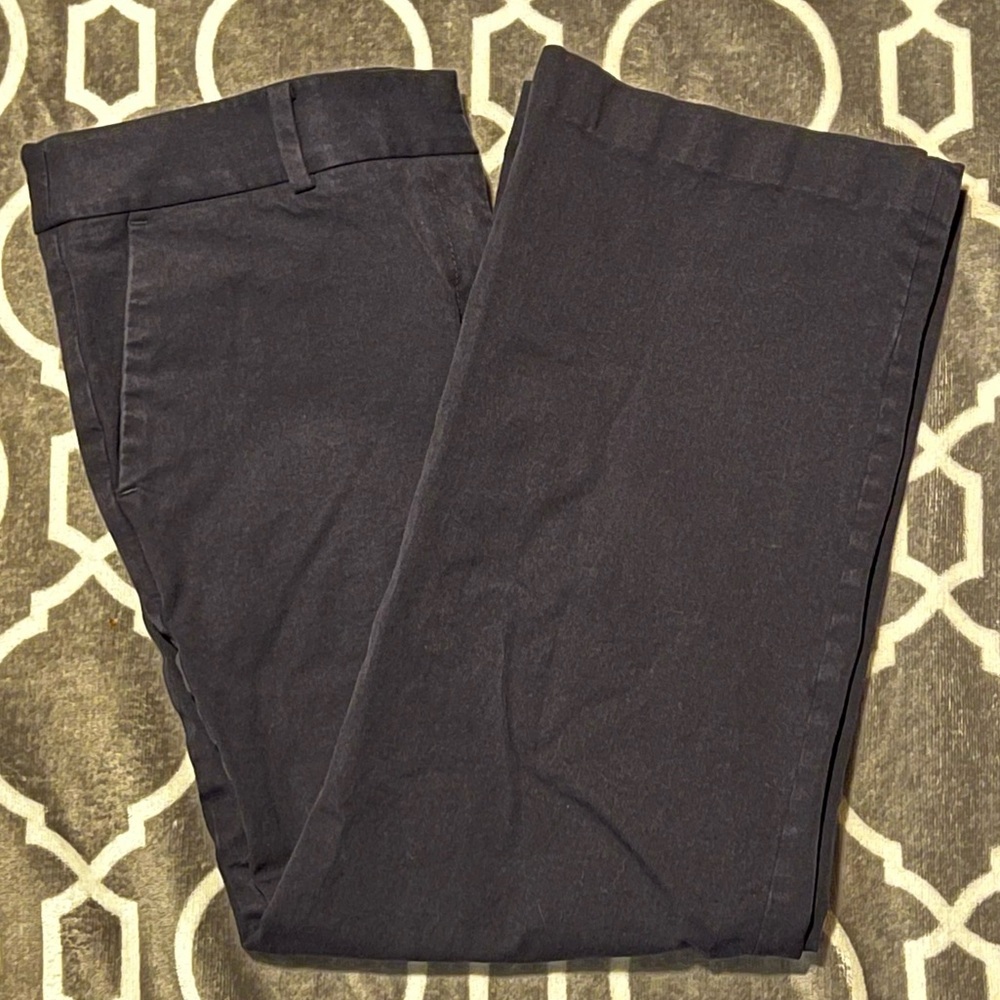 Talbots Newport Pants in navy blue. Size 6 Petite.